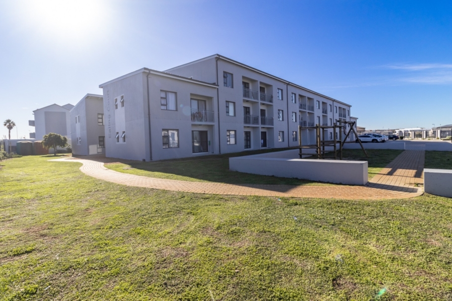 2 Bedroom Property for Sale in Parklands Western Cape